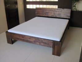 Posteľ LK2 140x200 cm - bukový masív o sile 4 cm + rošt ZADARMO produkt